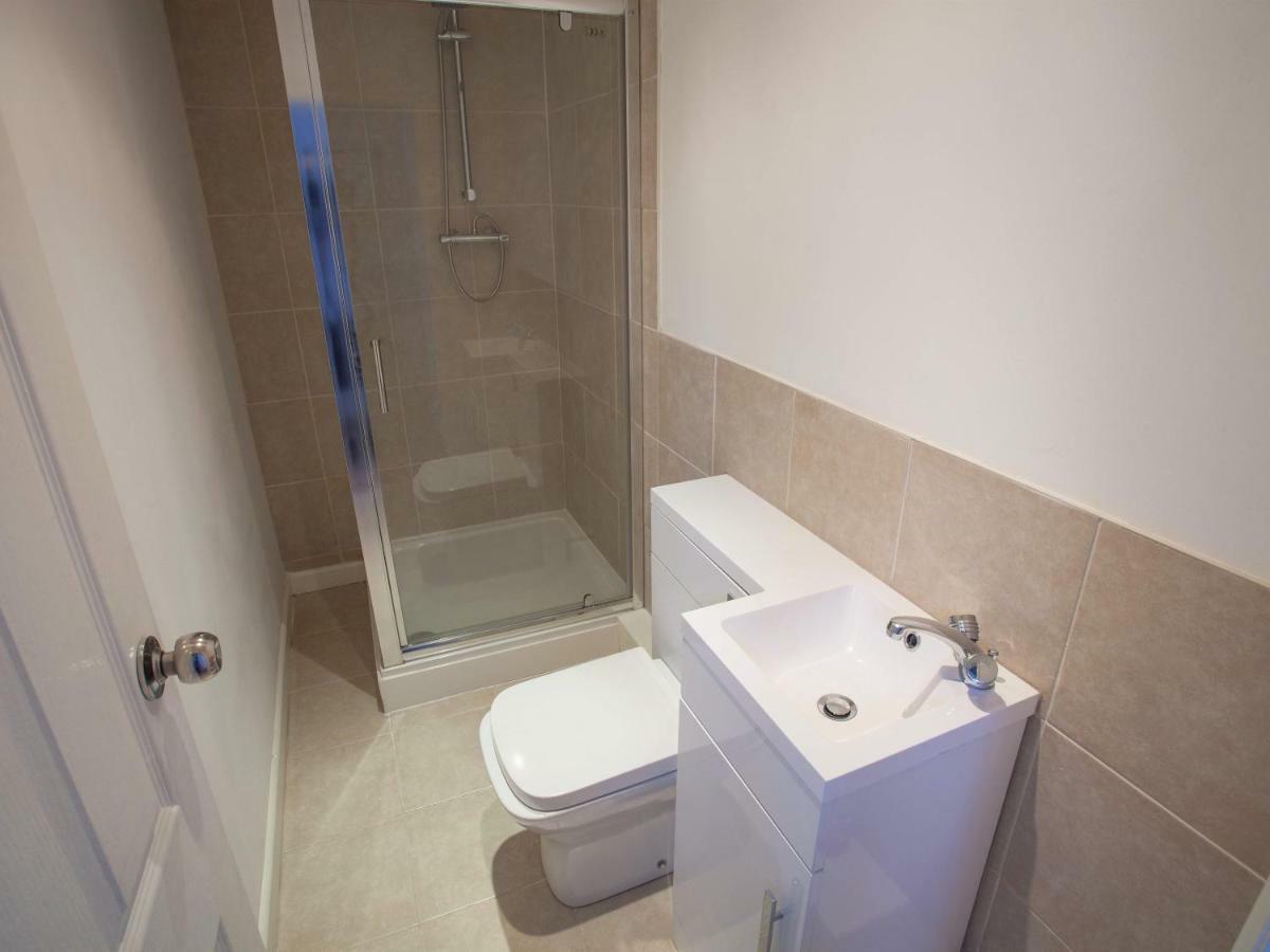 Crew Rooms Anfield Liverpool Exterior foto