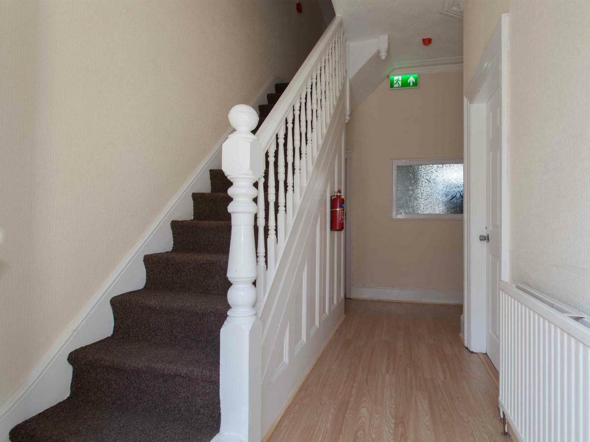 Crew Rooms Anfield Liverpool Exterior foto